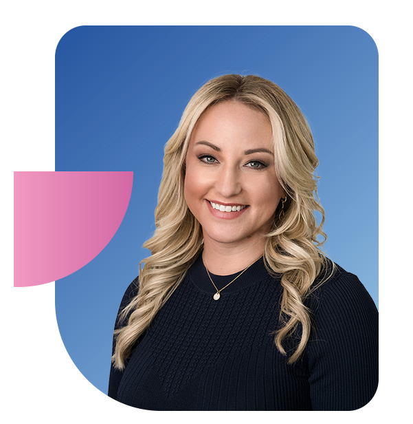 Headshot of Dr. Kelly Jobe, board-certified pediatric dentist at Kids Smiles Pediatric Dentistry in St. Louis, MO